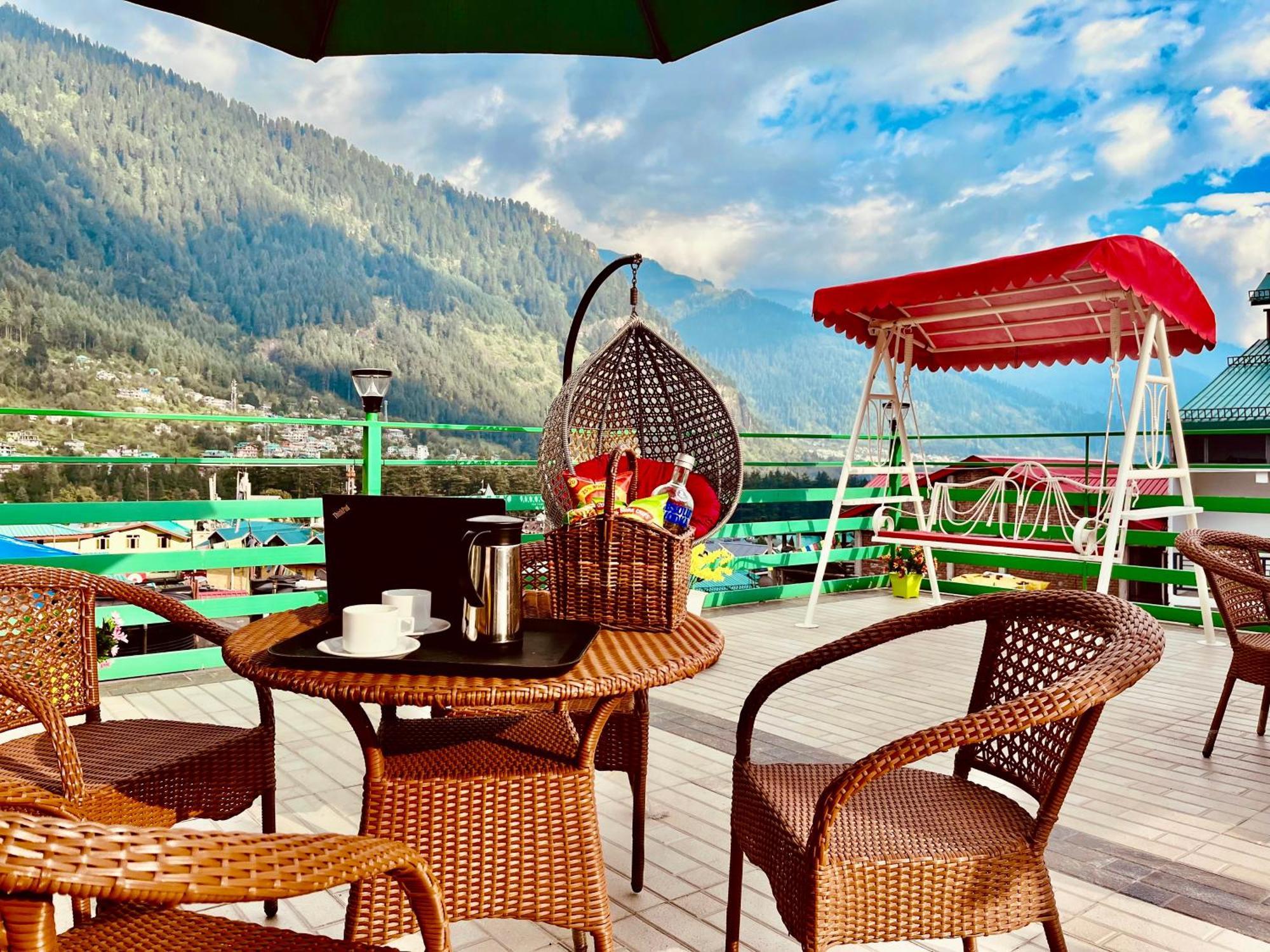 Vista Resort, Manali - ! Near Mall Road !! Hot & Cold Ac Rooms !! Best Selling !! Big Parking !! Luxury Collection !! Open Terrace !! Lift !! Playing Zone !! Property Of The Year ! Exteriör bild