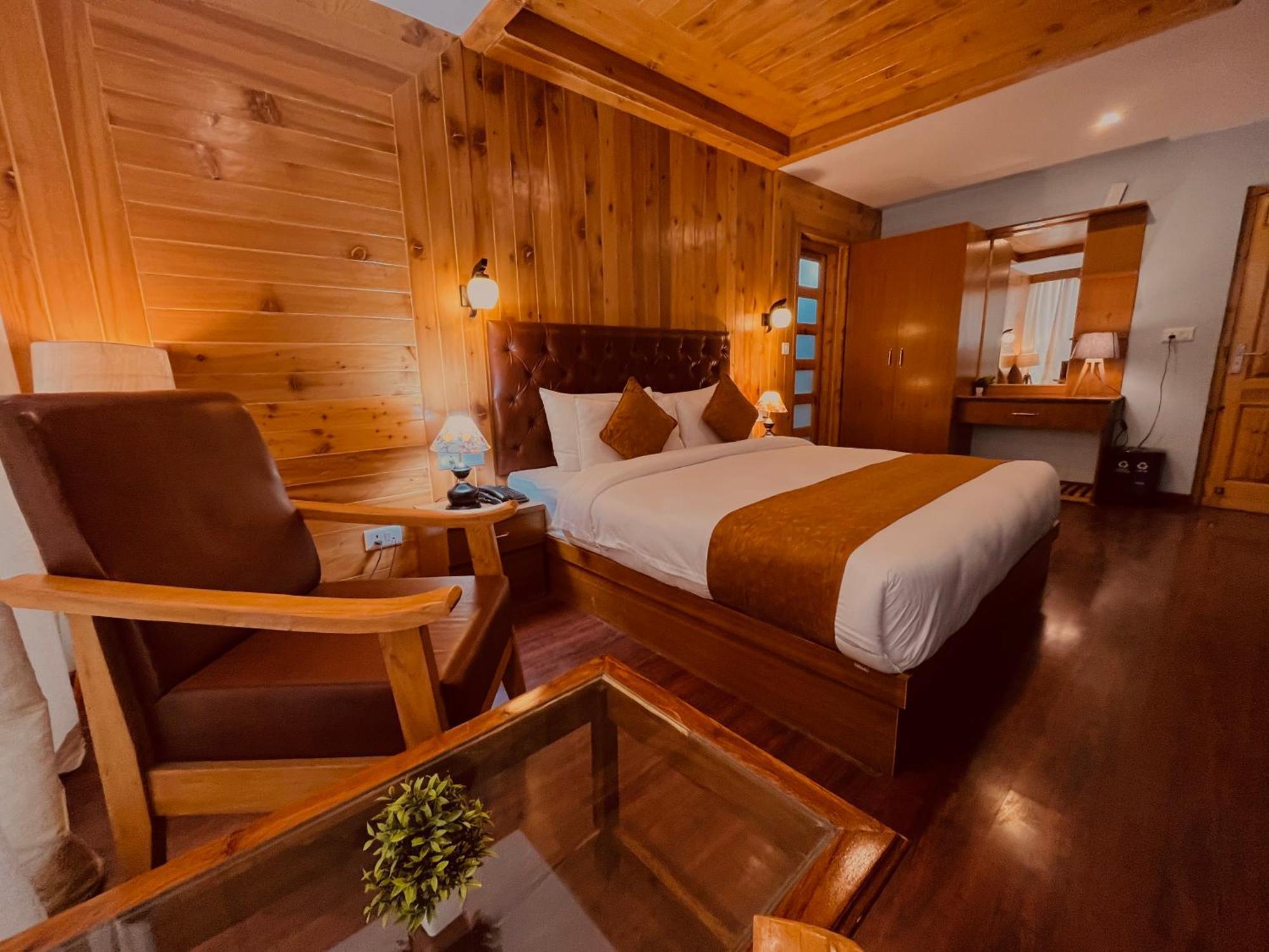 Vista Resort, Manali - ! Near Mall Road !! Hot & Cold Ac Rooms !! Best Selling !! Big Parking !! Luxury Collection !! Open Terrace !! Lift !! Playing Zone !! Property Of The Year ! Exteriör bild