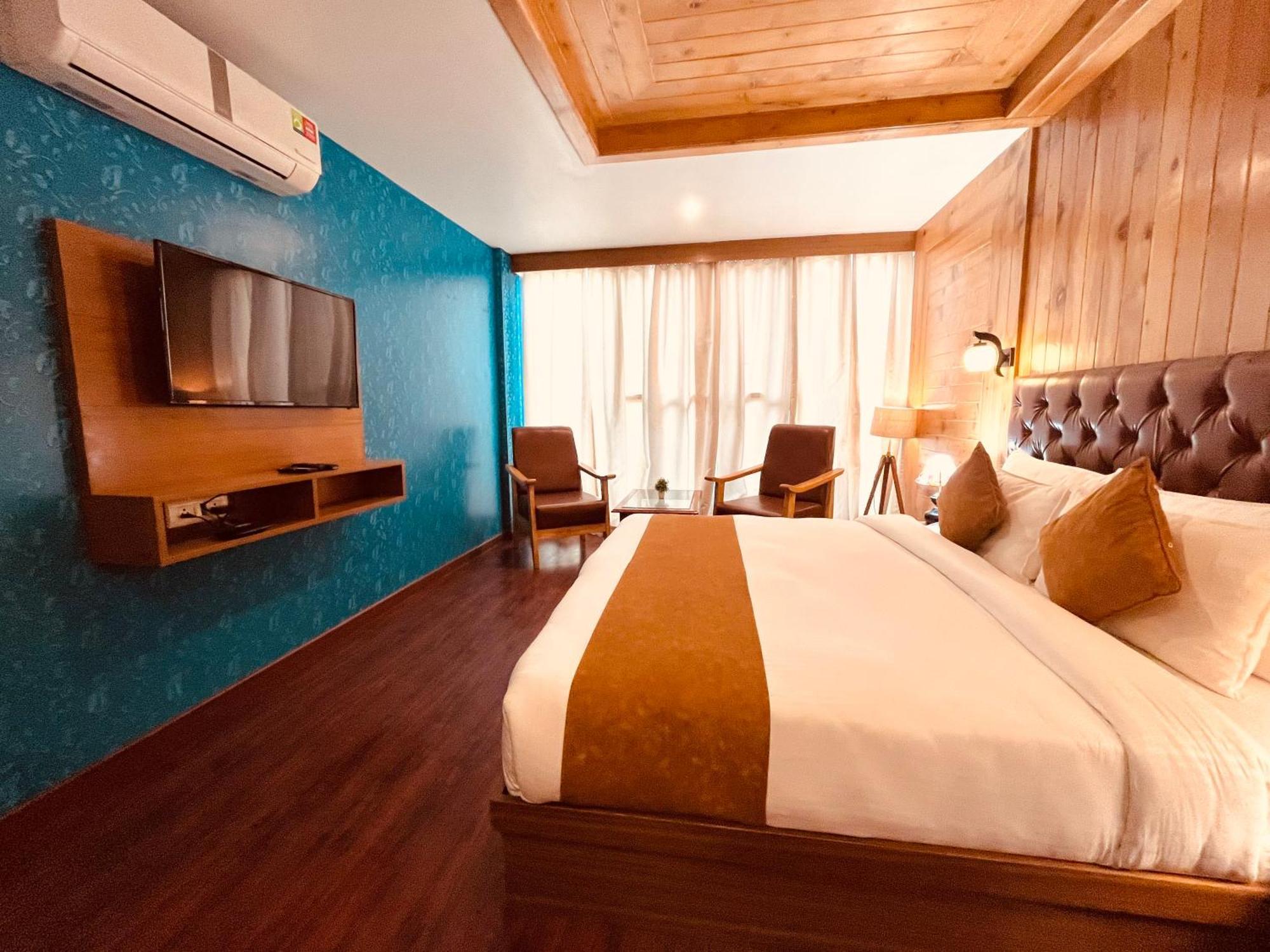 Vista Resort, Manali - ! Near Mall Road !! Hot & Cold Ac Rooms !! Best Selling !! Big Parking !! Luxury Collection !! Open Terrace !! Lift !! Playing Zone !! Property Of The Year ! Exteriör bild