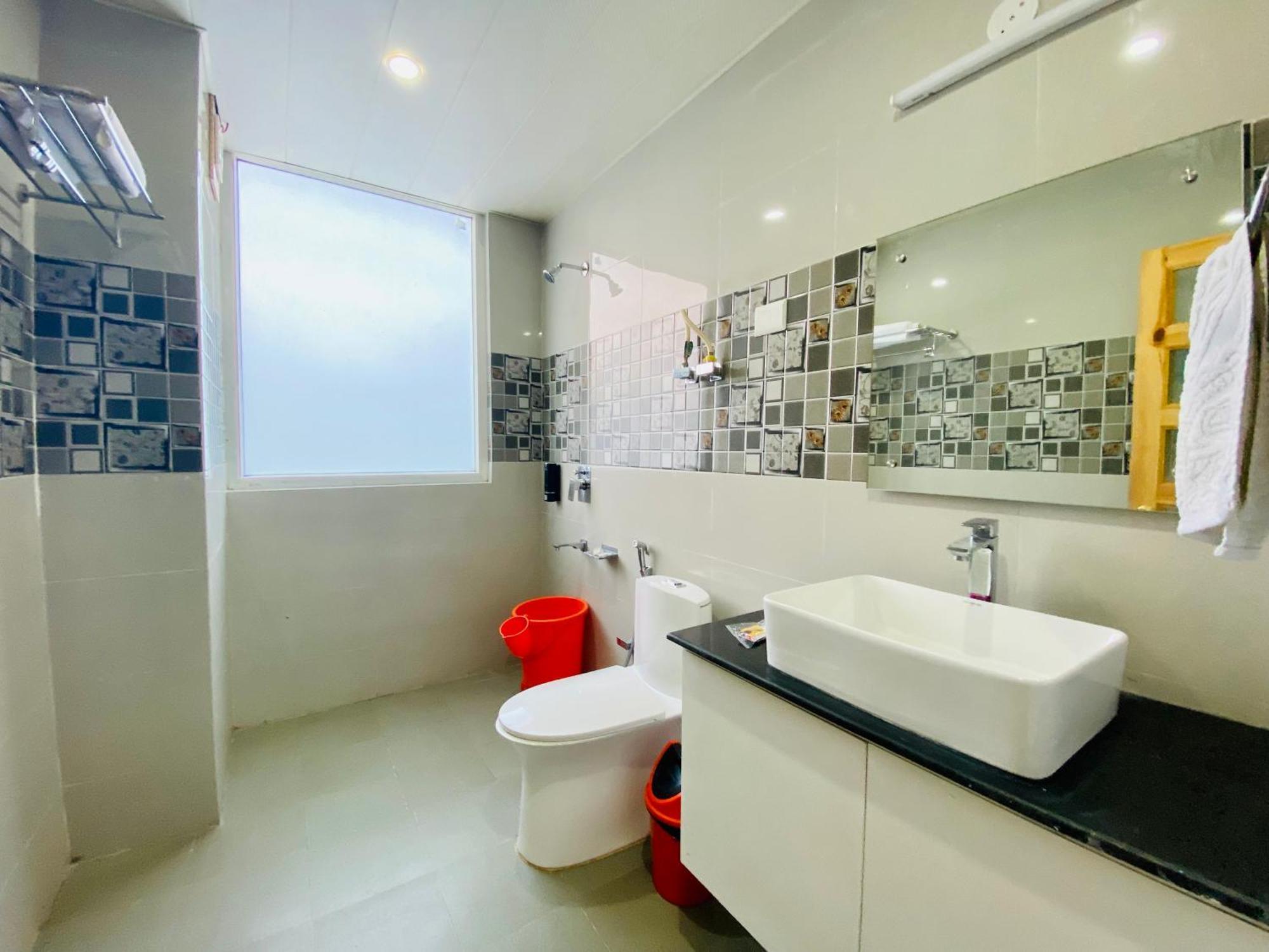 Vista Resort, Manali - ! Near Mall Road !! Hot & Cold Ac Rooms !! Best Selling !! Big Parking !! Luxury Collection !! Open Terrace !! Lift !! Playing Zone !! Property Of The Year ! Exteriör bild