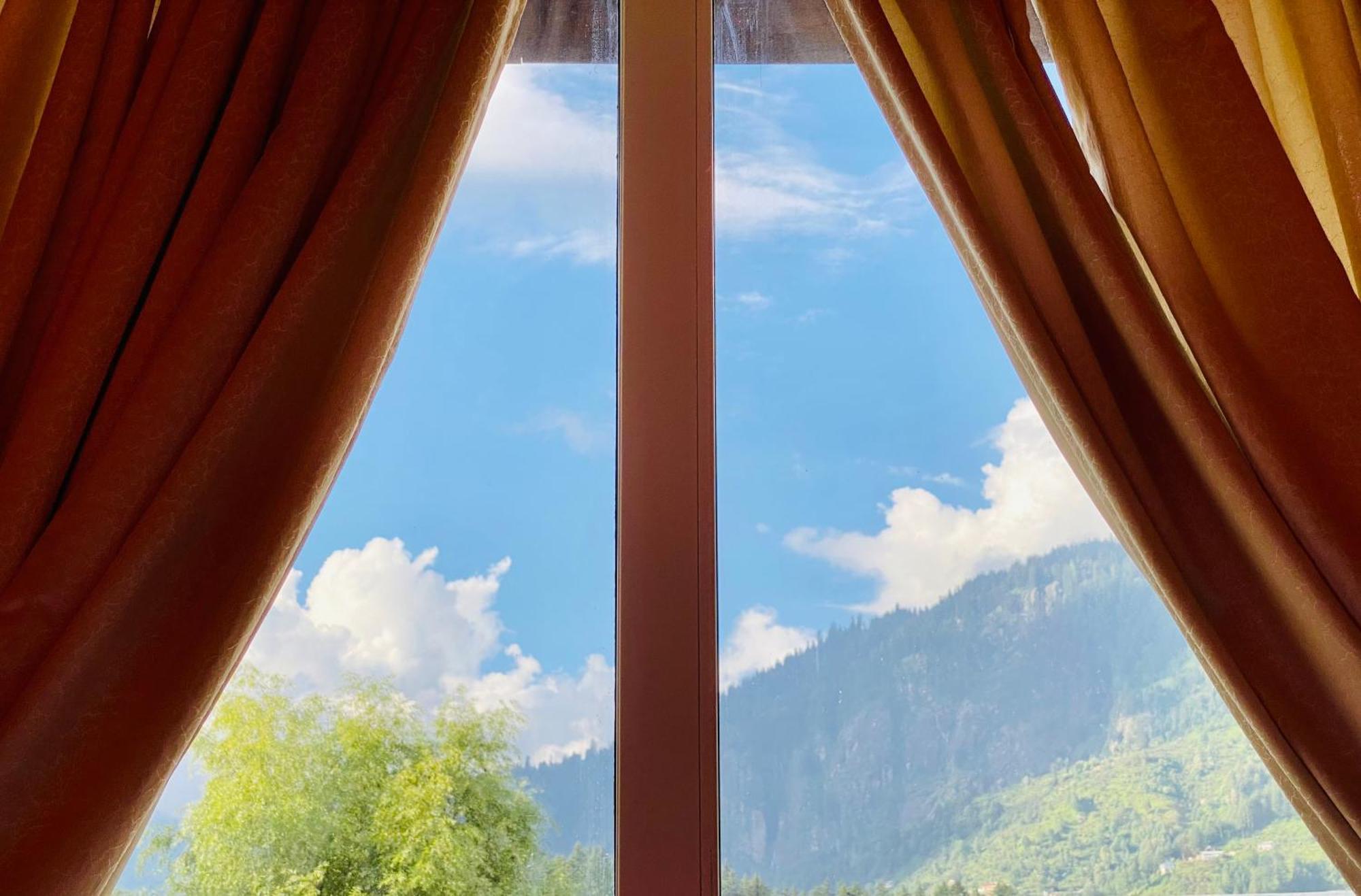 Vista Resort, Manali - ! Near Mall Road !! Hot & Cold Ac Rooms !! Best Selling !! Big Parking !! Luxury Collection !! Open Terrace !! Lift !! Playing Zone !! Property Of The Year ! Exteriör bild