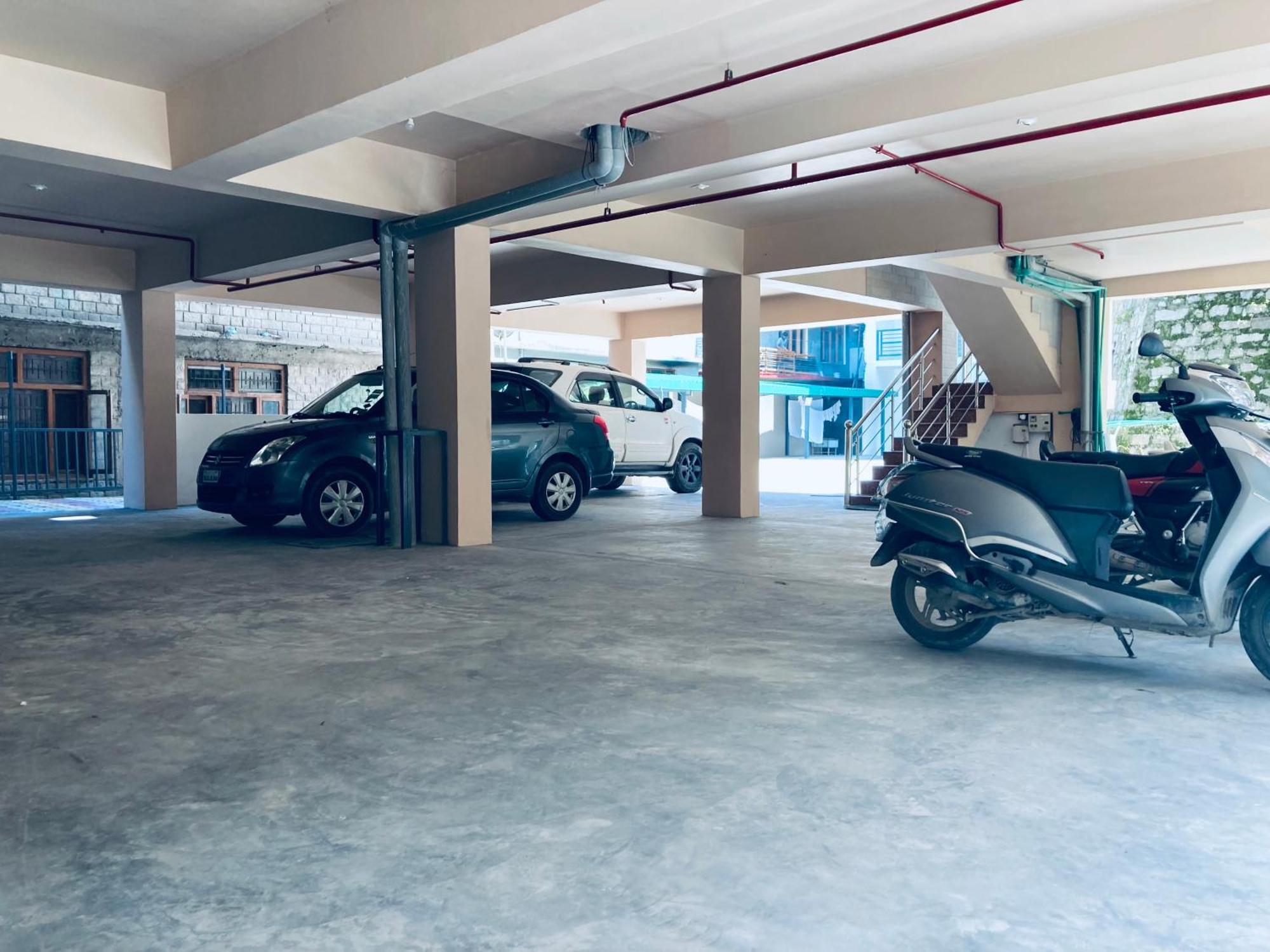Vista Resort, Manali - ! Near Mall Road !! Hot & Cold Ac Rooms !! Best Selling !! Big Parking !! Luxury Collection !! Open Terrace !! Lift !! Playing Zone !! Property Of The Year ! Exteriör bild